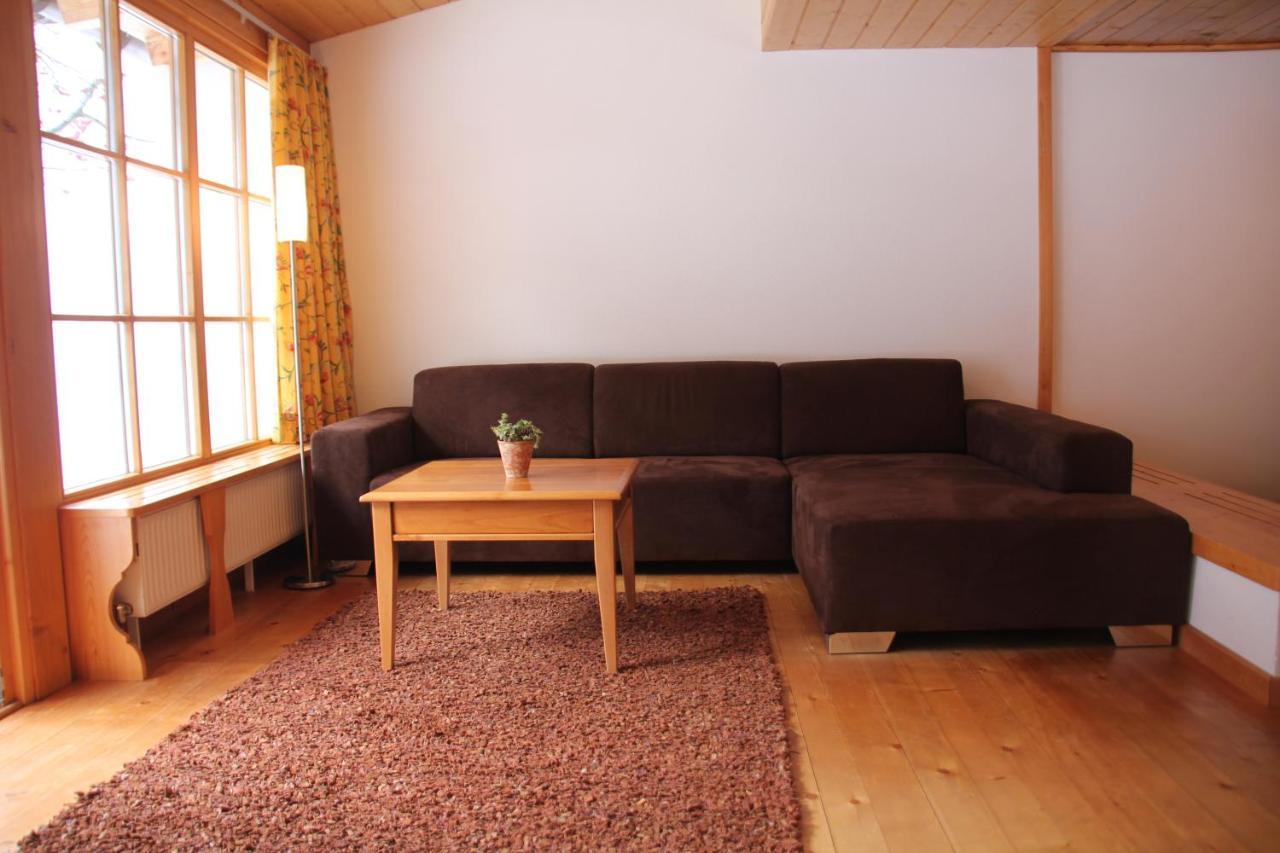 Familienhotel Mateera Gargellen / Montafon Pokoj fotografie